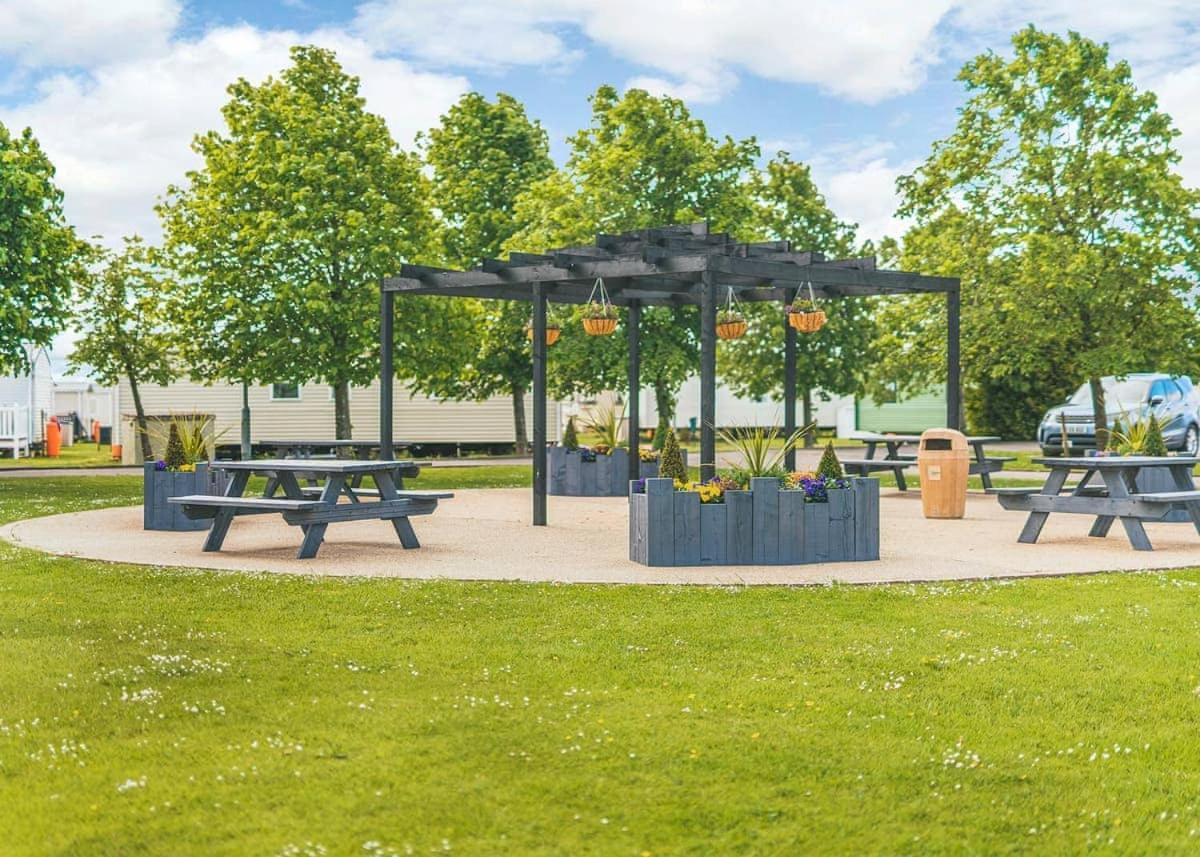 Hotel Viewfield Manor Leisure Park Springside Exterior foto
